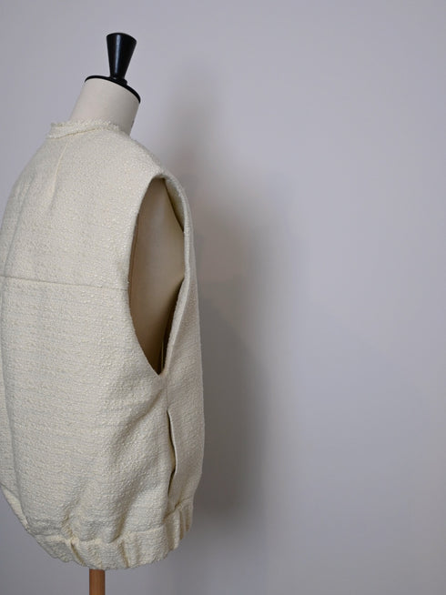 egg zip vest